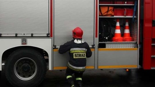 Pożar garażu. Spłonął samochód i skuter