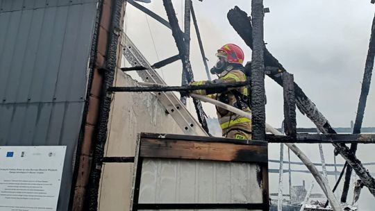Pożar pod Zamościem. Z dymem poszły nawozy, nasiona, części maszyn