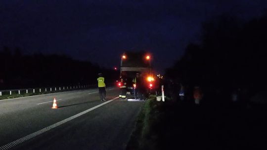 Pożar w autobusie na S17. Jechało nim 35 osób