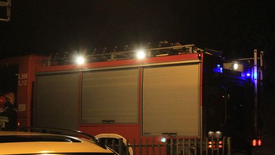 Pożar w Brzozowej Gaci. Zapaliły się śmieci składowane koło pieca