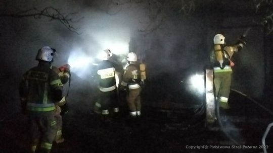 Pożar w budynku. Nie żyje jedna osoba