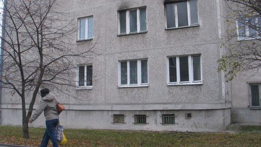 Pożar w Chełmie. \"W mieszkaniu były hałasy i pijackie burdy\"
