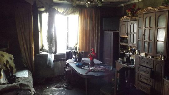 Pożar w Glinniku, dom spłonął przez czajnik. Właściciel sam chciał ugasić ogień [zdjęcia]