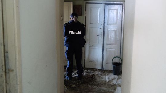 Pożar w kamienicy przy ul. Lubartowskiej w Lublinie. Zawalił się strop [zdjęcia]