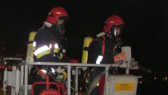 Pożar w Łukowie: Dwie kobiety trafiły do szpitala