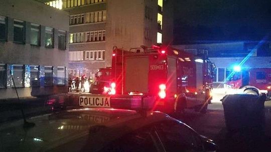 Pożar w szpitalu w Puławach. Ogień zaprószył pacjent zapalniczką