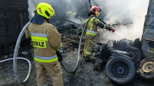 Pożar. Widać gęsty dym na niebie nad Lublinem