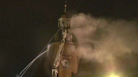 Pożar zabytkowej wieży katedry w Gorzowie. "To wielki dramat dla mieszkańców"