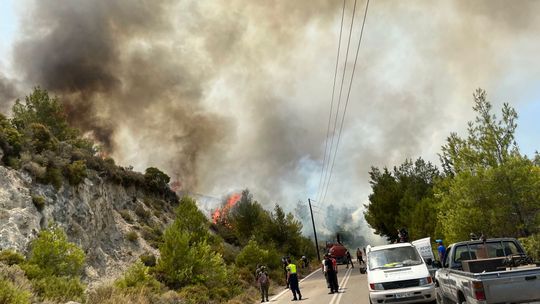 Pożary nie tylko w Grecji. Polska dyplomacja ostrzega turystów 