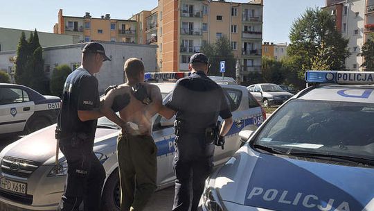 Pożary w lasach w powiecie opolskim. Policjanci zatrzymali 21-latka z Poniatowej