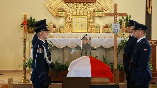 Pożegnali 29-letniego policjanta. Podkom. Natan Sieroń zginął na służbie