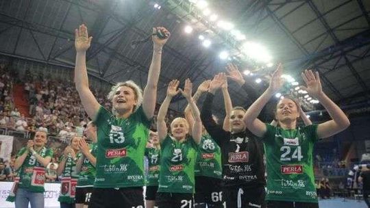 Pożegnania, koronacja i porażka MKS Perła z Zagłębiem 25:27