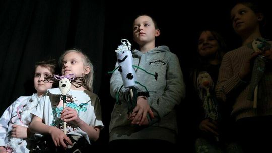 Pożegnanie ferii 2023. Superfajna „Pchła Szachrajka” – to dopiero była bajka!