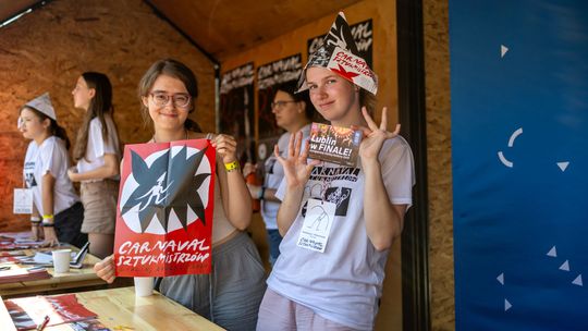 Poznaj Carnaval Sztukmistrzów i Re:Tradycję od środka. Dołącz jako wolontariusz