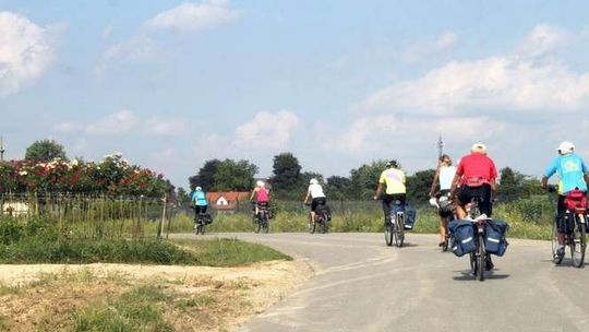 Poznaj Lubelskie: Czerwonym szlakiem różanym na rowerze