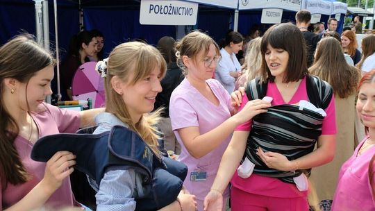 Poznaj uczelnię i kierunki. Dni Otwartych Możliwości Uniwersytetu Medycznego