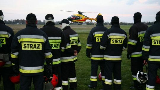 Praca na lotnisku. Strażacy dyskryminowani podczas rekrutacji?