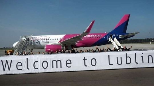 Praca w liniach lotniczych. Wizz Air szuka załogi w Lublinie