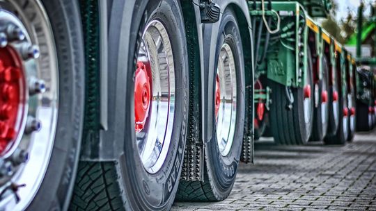 Praca: W Polsce brakuje nawet 30 tys. kierowców