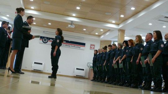 Praca w Służbie Celnej. Wybrano 29 nowych celników, kandydatów było 1,4 tys.