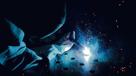 Praca za granicą. Nawet 8 tys. zł na rękę. Gdzie są wolne miejsca?