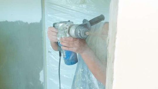 Praca za granicą: w hotelu, w kuchni i na budowie. Dla kierowców też się coś znajdzie