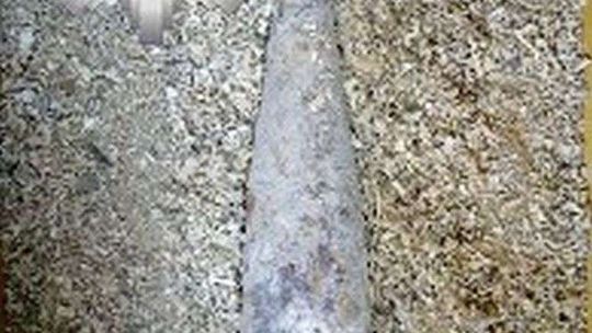 Pracował na polu. Znalazł granat z czasów wojny