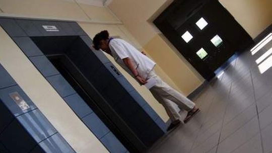 Pracownicy chcą milionów od szpitala w Chełmie. Ponad 850 pozwów