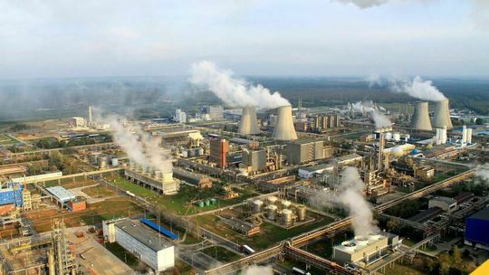 Pracownicy ZA "Puławy" nadal na postojowym choć ceny gazu w dół. Kiedy wróci produkcja?