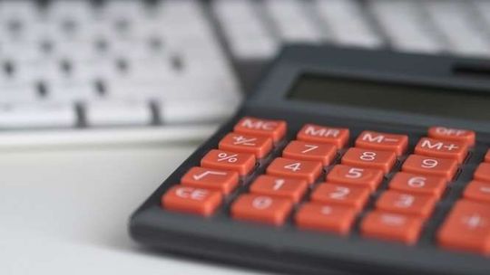 Pracownik banku miał doradzać, a okradał klientów. Przywłaszczył blisko 120 tys. zł