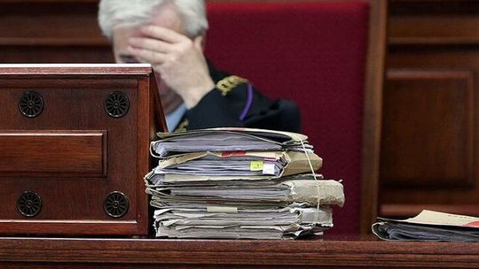 Prąd zabił pięciolatkę, ojciec odpowie przed sądem