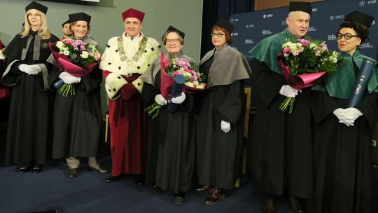 Prawda, wolność, siła kobiet. Applebaum, Holland i Tokarczuk z honorowymi tytułami UMCS