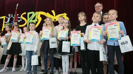 Prawie 4 tys. absolwentów w 35 lat. Podstawówka z Lublina świętuje (zdjęcia)