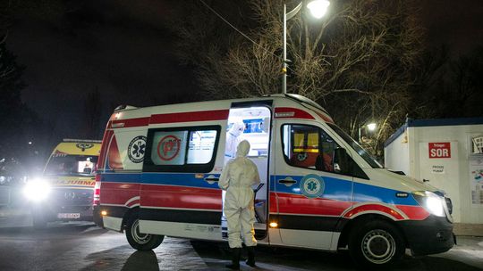 Prawie 60 tys. zgonów, a rok temu w takim samym okresie nieco ponad 20,5 tysiąca