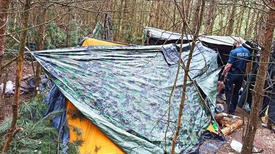 Prawie jak Escobar. Zamaskowana, narkotykowa kryjówka koło Białej Podlaskiej