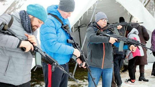 Prawie jak w wojsku ale tylko na osiem godzin (zdjęcia)