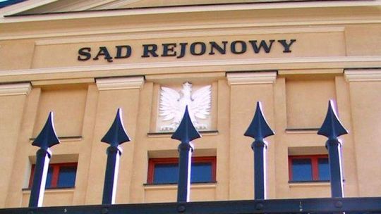 Prawnik oskarżony. Miał korumpować komornika