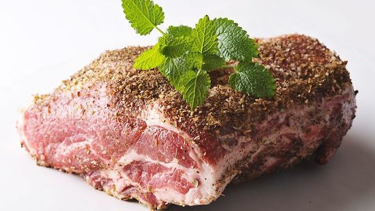 Prażuchy, chińska potrawka, a może burgery wieprzowe? 3 pomysłowe alternatywy dla klasycznej pieczeni z karkówki