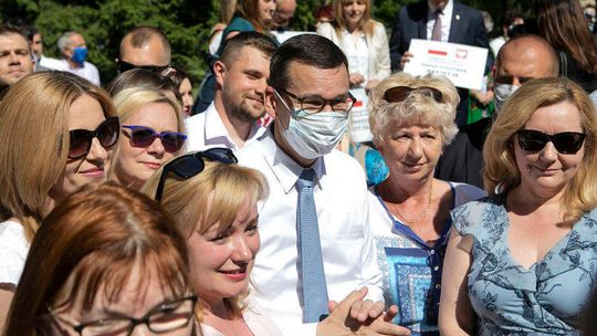 Premier tłumaczy się ze słów o wirusie, które wypowiedział w Kraśniku i Tomaszowie Lubelskim