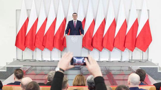 Premier w Chełmie i Włodawie. "Z dumą odbudowujemy wielkie tradycje Wojska Polskiego" [zdjęcia]