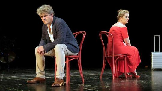 Premiera w Osterwie. Snująca się po scenie drętwota