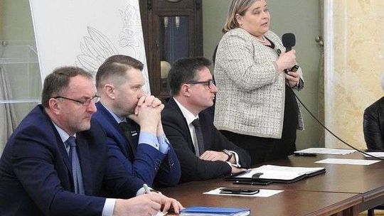 Prezes rządowej instytucji narzeka na współpracę z marszałkiem