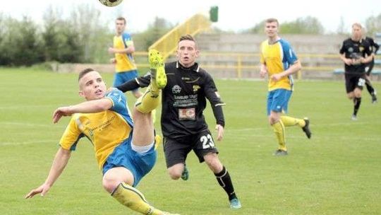 Prezes rządzi, gra i strzela, wyniki czwartej ligi