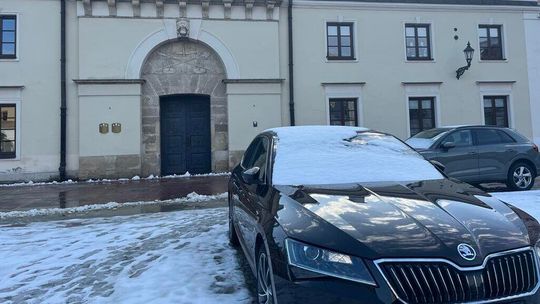 Prezydencka limuzyna sprzedana. Chcą teraz kupić nowe auto dla ratusza