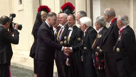 Prezydent Andrzej Duda z małżonką w Watykanie. Półgodzinna rozmowa z papieżem