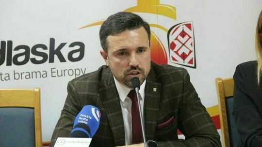 Prezydent Białej Podlaskiej już nie opowie o swojej pracy na sesjach