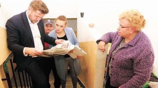 Prezydent Duda pomoże małżeństwu, które mieszka na klatce w bloku?