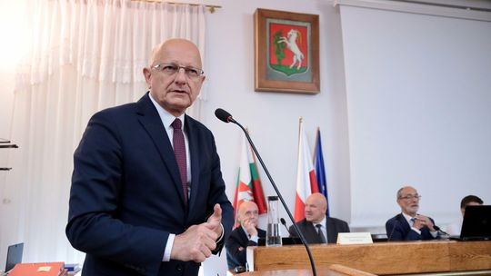 Prezydent Lublina z wotum zaufania i absolutorium 