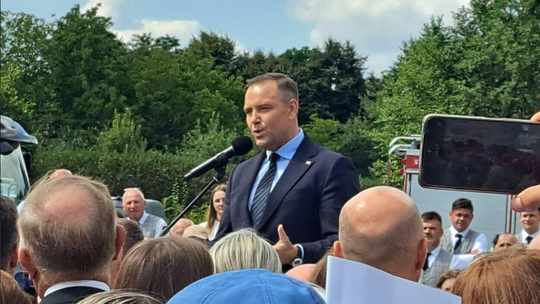 Prezydent odbiera Zełenskiemu Order Orła Białego. „Mam obowiązek stać na straży honoru odznaczenia”