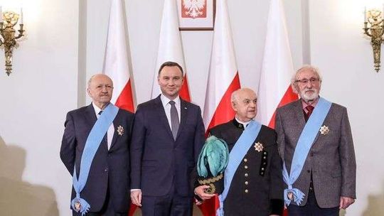 Prezydent wręczył Ordery Orła Białego i inne odznaczenia państwowe